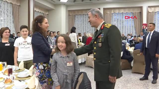 Hulusi Akar: İçimizdeki Hainler Temizlendikçe Daha da Güçleniyoruz