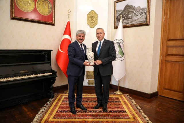 Macar Büyükelçiden Vali Doğan’a Ziyaret