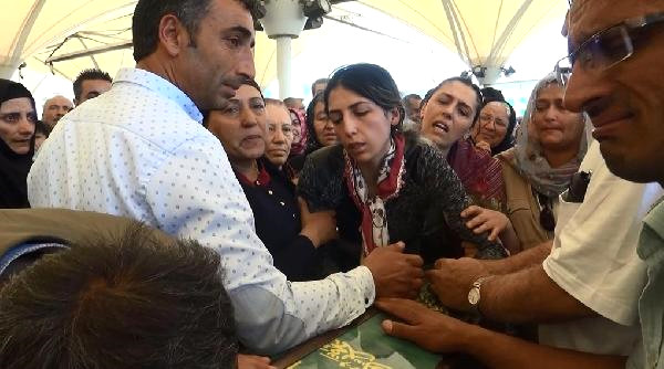 Kaza Kurbanı Ailenin Cenazesi Ankara’da Toprağa Verildi