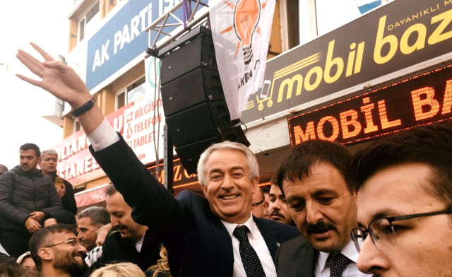 AK Parti’nin Isparta Adayı Başdeğirmen’e Kalabalık Karşılama