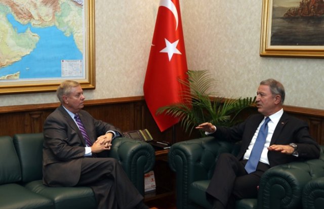 Graham, Milli Savunma Bakanı Akar’ı ziyaret etti