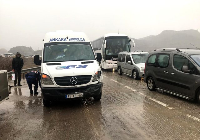 Kırıkkale’de Trafik Kazaları: 8 Yaralı