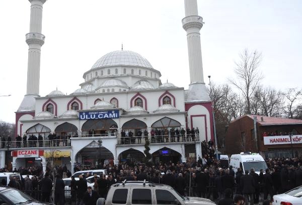 Van Eski Milletvekili Bayram Son Yolculuğuna Uğurlandı