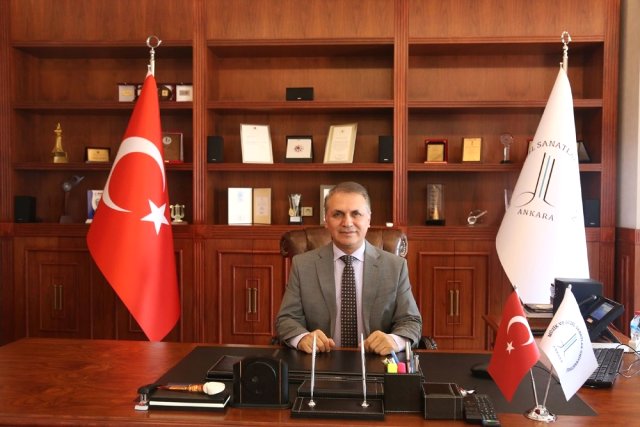 Ağrılı Türk Halk Müziği Sanatçısı Erol Parlak Ağrı’ya Geliyor