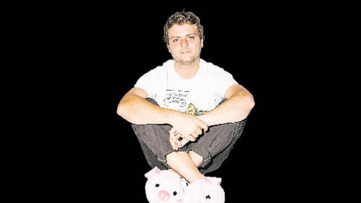 Hem yol yaptı hem albüm 