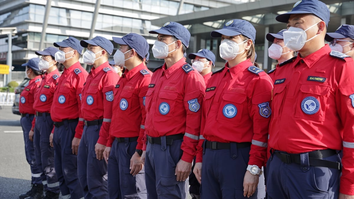 Çin’den yeni arama kurtarma ekibi Hatay’a geldi