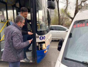 Ankara’da Otobüs Sürücüsü Aracı Metrelerce Sürükledi