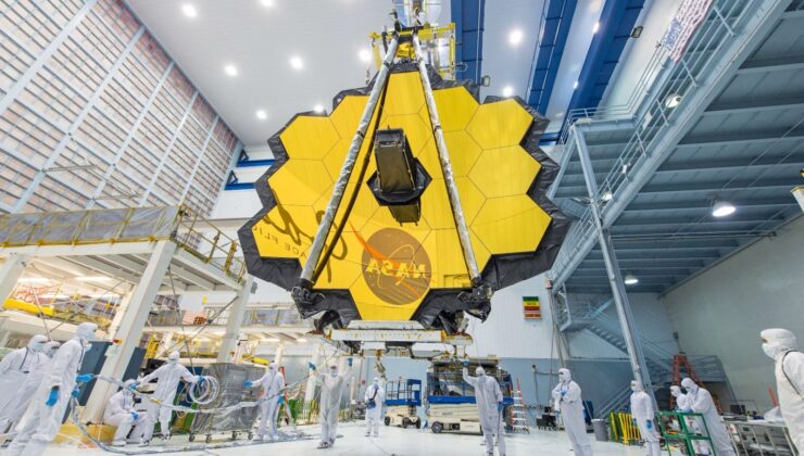 NASA’nın James Webb teleskobu birinci kere uzayda karbon molekülü tespit etti