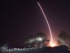 Çinli özel şirket i-Space, “SQX-1 Y7” roketiyle kargo kapsülü fırlattı