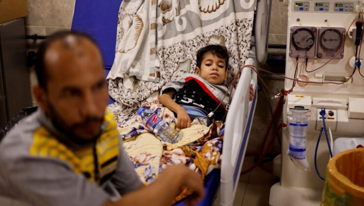 Gazze Sıhhat Bakanlığı: Gazze’deki Nasr Hastanesi’nde kalan 5 çocuk öldü