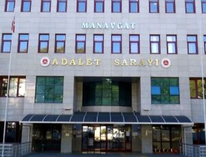 Meslektaşına ”cinsel hücuma teşebbüs”ten yargılanan savcıya beraat