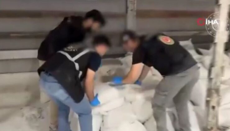 İran’dan Türkiye’ye giriş yapan TIR’da 2.2 ton metamfetamin ele geçirildi