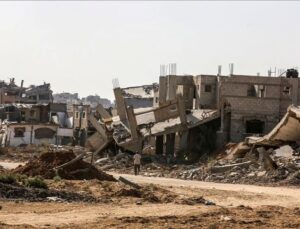 İsrail, Gazze’de 44 kişiyi daha öldürdü