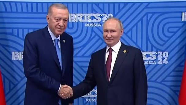 Cumhurbaşkanı Erdoğan, Putin’le bir ortaya geldi | Putin: Ankara’daki terör saldırısını kınıyorum