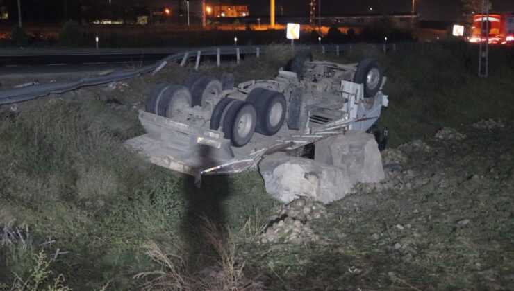 Kazada yaralanan öğretmen, 15 gün süren hayat çabasını kaybetti