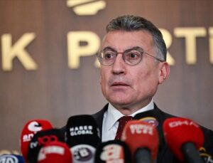 Kredi kartlarından katkı hissesi alınmasını içeren düzenleme ertelendi