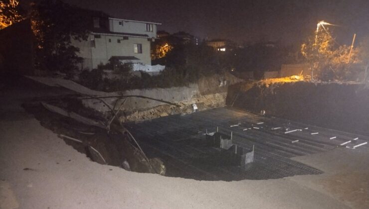 Üsküdar’da istinat duvarı çöktü
