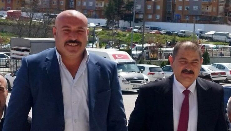 Belediye başkanı ve makam sürücüsü silahla öldürüldü! Akında 3 kişi de yaralandı