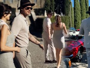 Kıvanç Tatlıtuğ ile Başak Dizer’den İtalya’da nostaljik pozlar