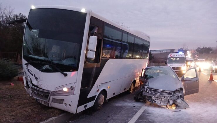 Tekirdağ’da araba ile midibüs çarpıştı: 1 meyyit, 5 yaralı