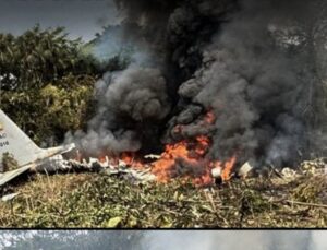 Askeri uçak düştü 69 kişi hayatını kaybetti. Kolombiya’da 3 günlük ulusal yas ilan edildi