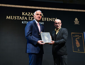 Ayasofya’nın Hattatı: Kazasker Mustafa İzzet Efendi’ye vefa