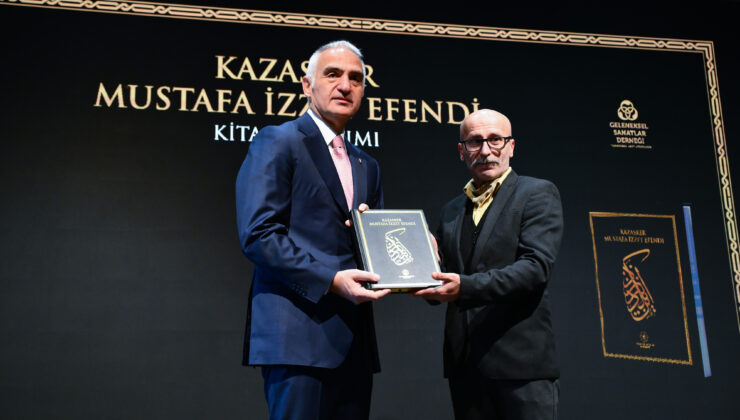 Ayasofya’nın Hattatı: Kazasker Mustafa İzzet Efendi’ye vefa