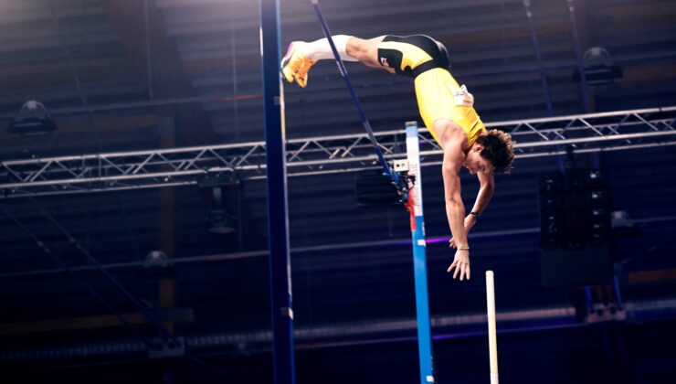 Duplantis 15’inci sefer dünya rekorunu kırdı