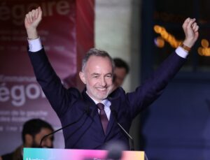 Fransa’da lokal seçim: 3 büyük kenti sol kazandı