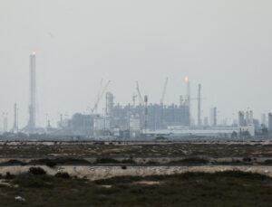 Savaşta 19’uncu gün. İran’dan Körfez’deki güç tesislerine misilleme