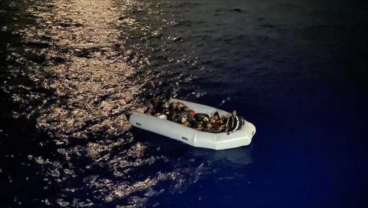 Yunanistan açıklarında 6 gün denizde kaldılar. Hayatını kaybeden 22 göçmen denize atıldı