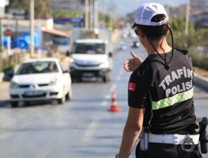 10 bin polisin mezuniyeti öne çekildi. Haziranda mezun olacaklar