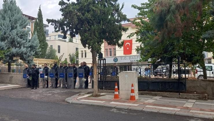 Halfeti Belediyesi’ne operasyon. Eski lider dahil 29 kişi tutuklandı