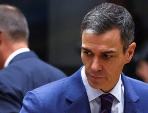 İspanya’dan ABD uçaklarına geçit yok: Hava alanlarını kapattılar