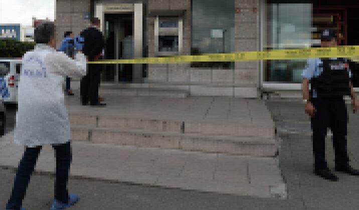 İstanbul’da banka şubesine silahlı baskın