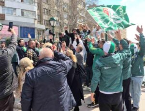 Maç için gelen Bursaspor taraftarı, Eskişehir’i hareketlendirdi