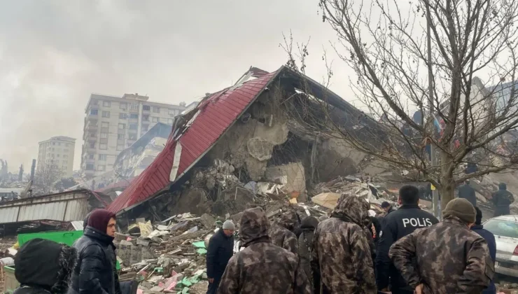 77 şahsa mezar olan Hünkar Apartmanı’nın müteahhidi hakkında karar