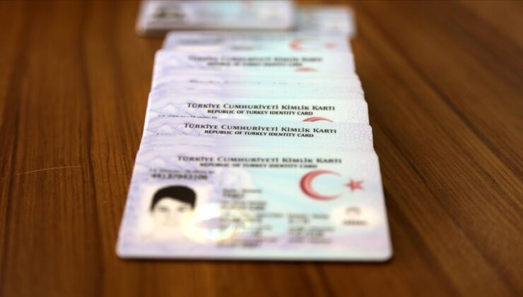 Türkiye’de en çok kullanılan erkek ve bayan isimleri belirli oldu. Birinci 2 sıra yerini korudu, bu isimlerde düşüş yaşandı