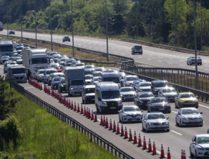 TEM Otoyolu’nu kullanacaklar dikkat! Yol çalışması başladı, İstanbul tarafı trafiğe kapatıldı