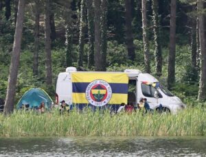 Uzaklık ve yer tanımayan “Fenerbahçe” aşkıyla 1280 rakımlı yaylada kamp kurdular