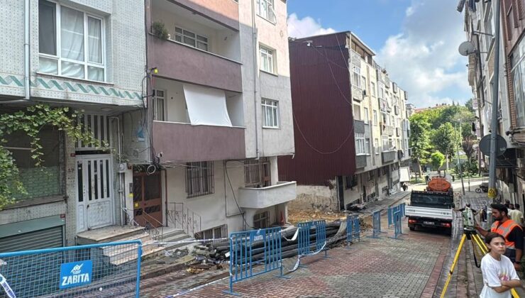 Temel hafriyatı etrafındaki binalara ziyan verdi. 4 bina boşaltıldı